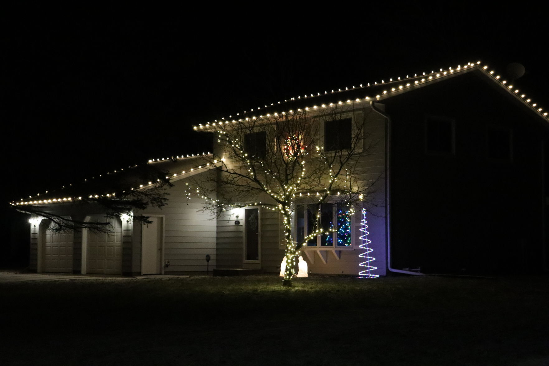 Chippewa Falls Christmas light displays